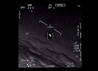Das Standbild eines vom US-Verteidigungsministerium veröffentlichten Videos zeigt ein Unidentifiziertes Flugobjekt, das von Piloten der US-Marine gesichtet wurde.