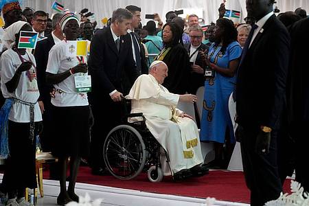 Papst Franziskus trifft Binnenflüchtlinge in Juba, Südsudan.