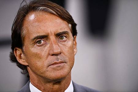 Italiens Trainer Roberto Mancini will den Dezember überstehen.