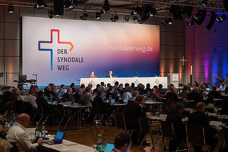 Der Synodale Weg läuft seit 2019, organisiert vom ZdK und der Deutschen Bischofskonferenz.