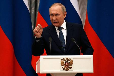 Kündigte bereits am 21. Februar in seiner Rede zur Lage der Nation die Aussetzung des Vertrags an: Wladimir Putin.