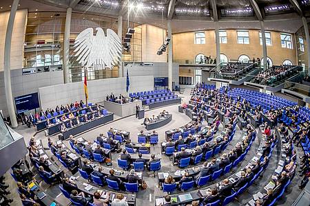 Der Plenarsaal während einer Sitzung des Deutschen Bundestages.