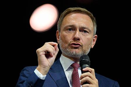 Christian Lindner (FDP), Bundesfinanzminister, fordert Planungssicherheit für Kohle und Atomkraft.
